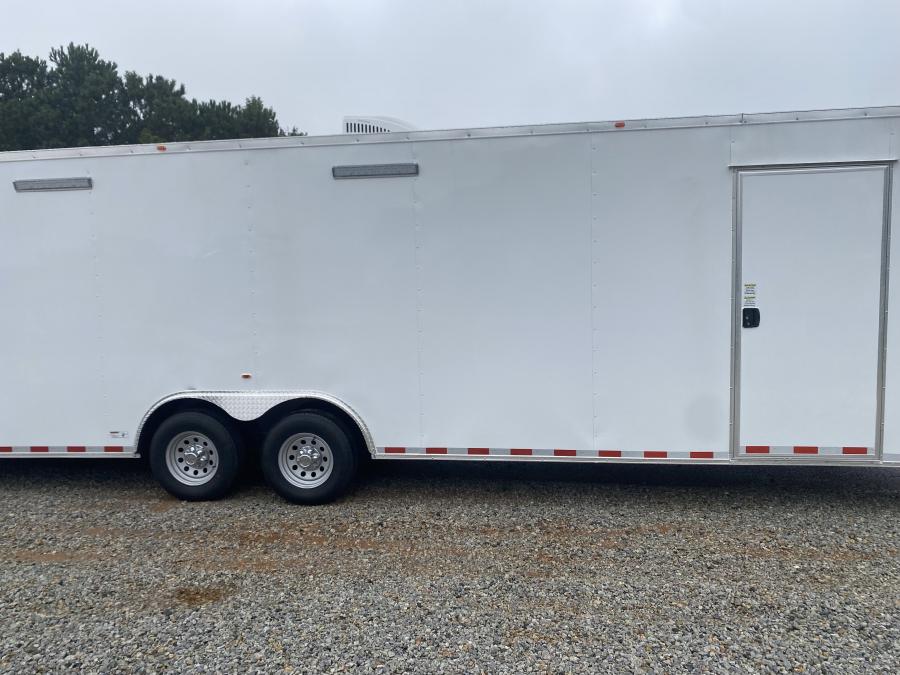 WOW8 85X28 TA ENLCOSED V NOSE BY WOW CARGO