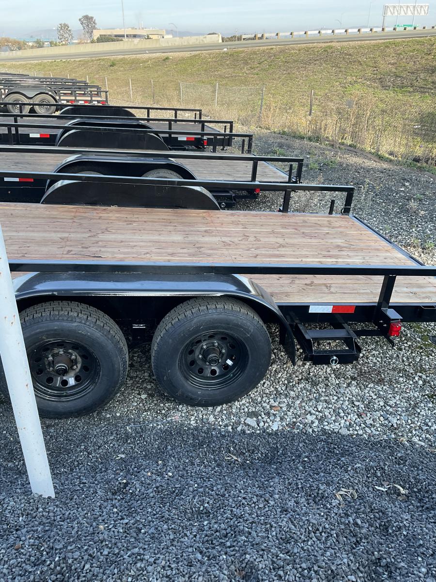 WHUT WORK HORSE 10K 7X18 TANDEM AXL UTILITY TRAILER VALUE Big Tex